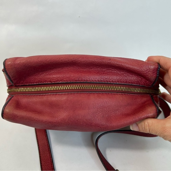 Liebskind Berlin Luxuriously Crafted Pink Leather Crossbody Bag - Picture 12 of 16